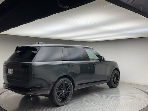 Used 2024 Land Rover Range Rover Long Wheelbase Autobiography AWD/4WD image 8