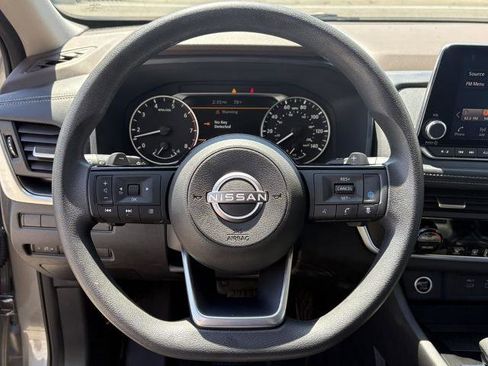 Certified 2023 Nissan Rogue SV image 18