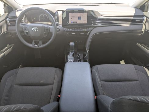 Used 2025 Toyota Camry LE FWD image 18