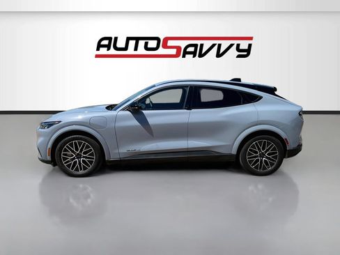 Used 2025 Ford Mustang Mach-E Premium AWD/4WD image 4