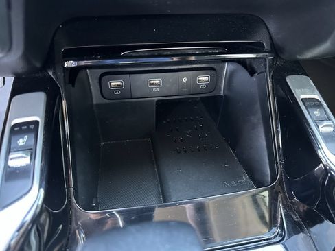 Certified 2022 Kia Sorento SX FWD image 32