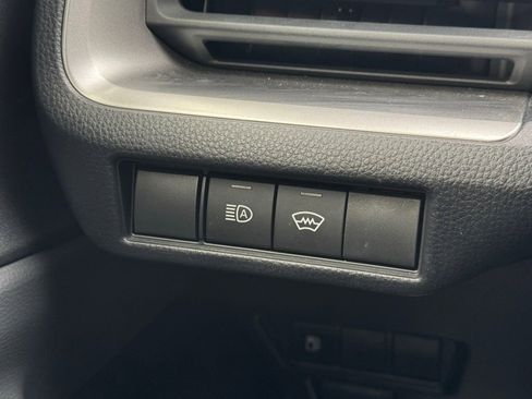 Used 2025 Toyota Prius LE image 30