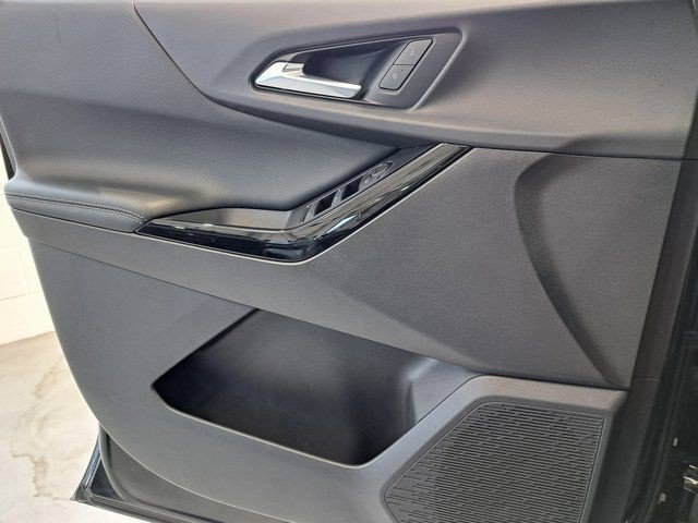 Used 2025 Chevrolet Equinox LT FWD image 20