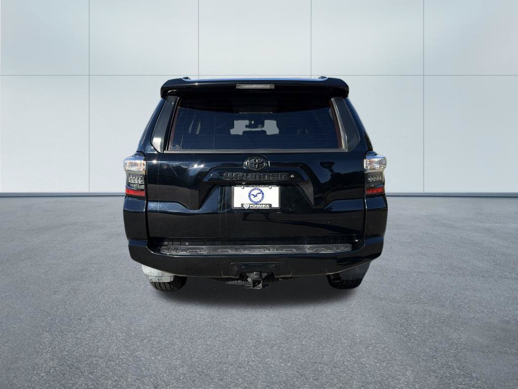 Used 2020 Toyota 4Runner SR5 AWD/4WD image 6