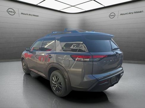 New 2026 Nissan Pathfinder SV image 6