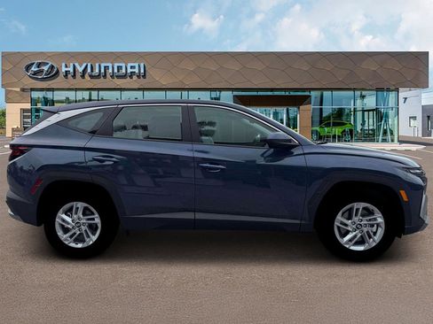 New 2026 Hyundai Tucson SE image 9