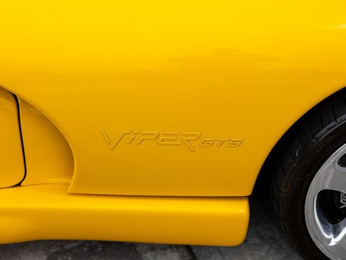 Used 2001 Dodge Viper GTS RWD image 34