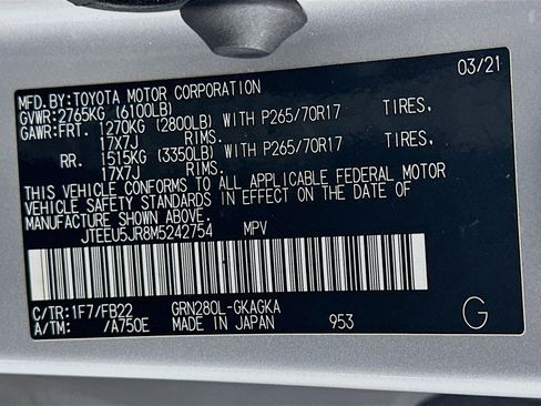 Used 2021 Toyota 4Runner SR5 image 12