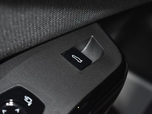 New 2026 BMW X3 xDrive30 w/ Premium Package image 6