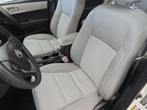 Used 2016 Toyota Corolla LE image 14