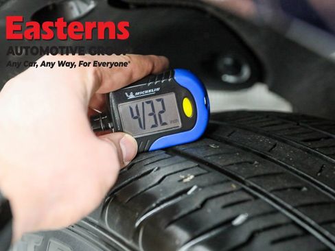 Used 2024 Toyota Venza LE image 50