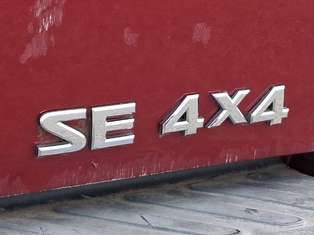 Used 2010 Nissan Frontier SE AWD/4WD image 32