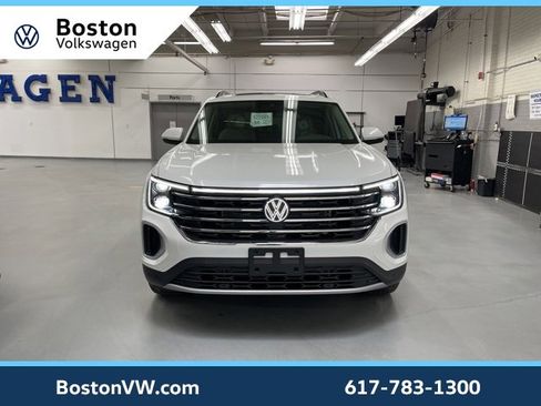 New 2026 Volkswagen Atlas SE image 6