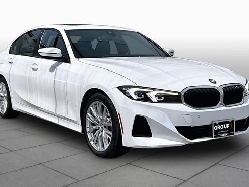 Used 2023 BMW 330i Sedan w/ Driving Assistance Package RWD image 3