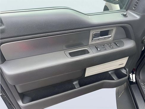 Used 2011 Ford F150 Raptor w/ Raptor Luxury Pkg image 28