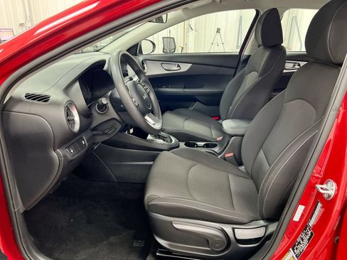 Used 2024 Kia Forte LXS FWD image 19