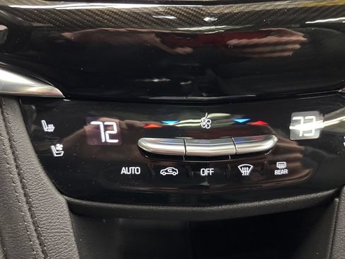 Used 2023 Cadillac XT6 Sport w/ Platinum Package AWD/4WD image 37