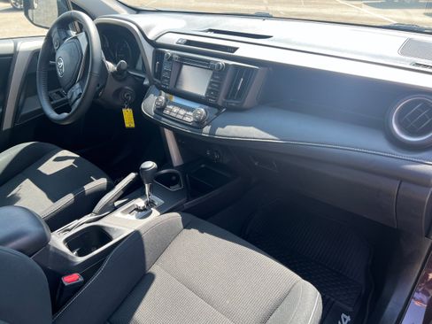 Used 2017 Toyota RAV4 XLE w/ All Weather Liner Package AWD/4WD image 15