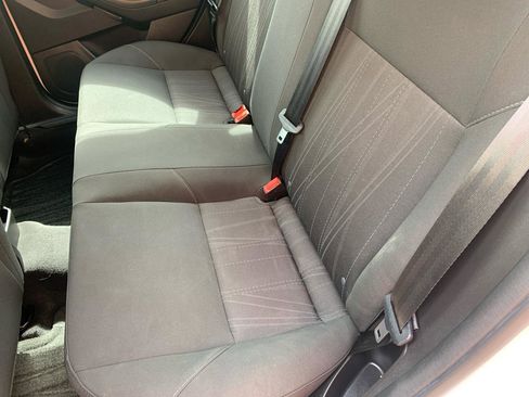 Used 2018 Ford Focus SE FWD image 20