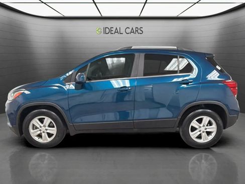 Used 2020 Chevrolet Trax LT FWD image 8
