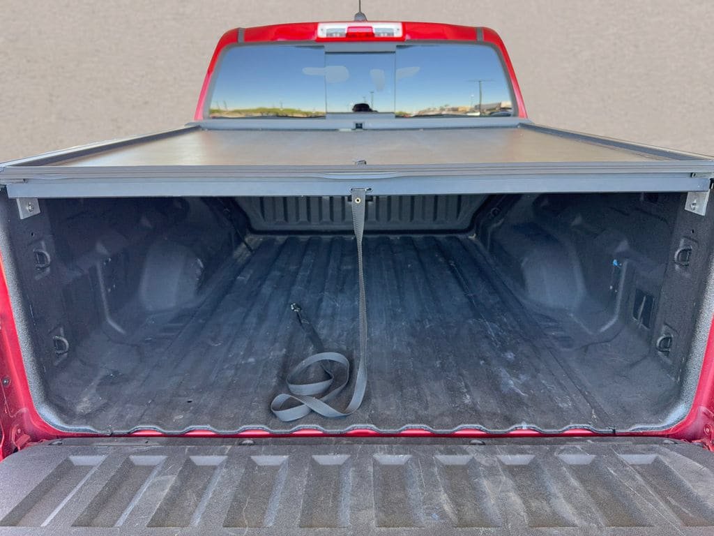 Used 2025 Chevrolet Colorado Trail Boss AWD/4WD image 28