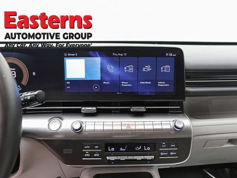 Used 2025 Hyundai Kona SEL FWD image 11