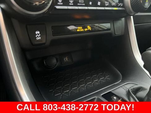 Used 2025 Toyota RAV4 XLE AWD/4WD image 24