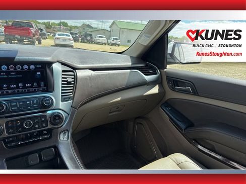 Used 2019 Chevrolet Suburban LT AWD/4WD image 52