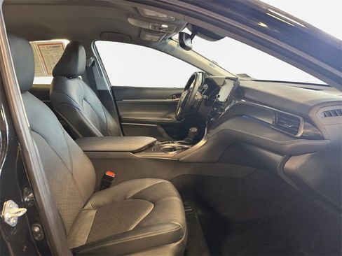 Used 2023 Toyota Camry XSE image 26