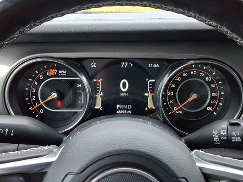 Used 2021 Jeep Wrangler Unlimited Sahara AWD/4WD image 22