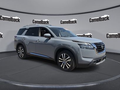 Used 2024 Nissan Pathfinder Platinum w/ Cargo Package