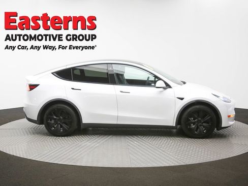 Used 2020 Tesla Model Y Long Range image 42