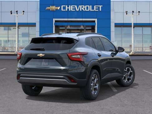 New 2026 Chevrolet Trax LT w/ Driver Confidence Package image 4
