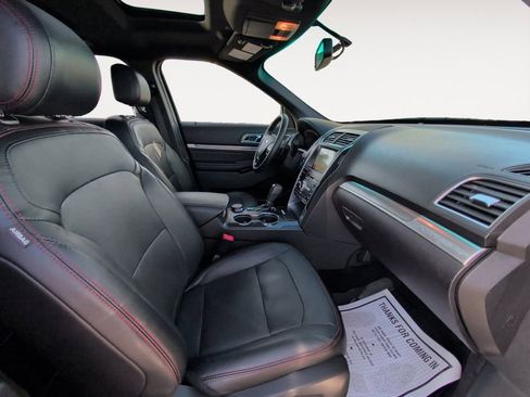 Used 2017 Ford Explorer Sport w/ Equipment Group 401A image 15