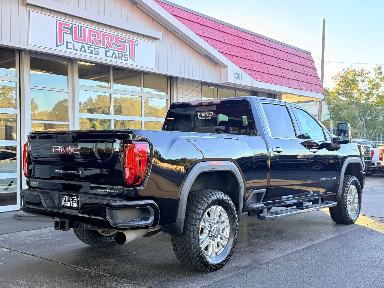 Used 2020 GMC Sierra 2500 Denali w/ Denali Ultimate Package AWD/4WD image 3