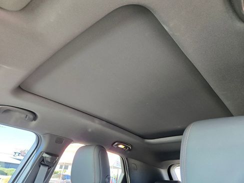 Used 2023 Chevrolet TrailBlazer RS w/ Sun and Liftgate Package image 12