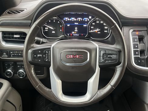Used 2021 GMC Yukon XL SLT w/ SLT Luxury Package AWD/4WD image 17
