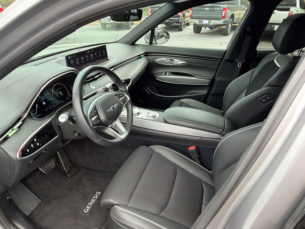 Used 2024 Genesis GV70 2.5T w/ Sport Prestige Package AWD/4WD image 17