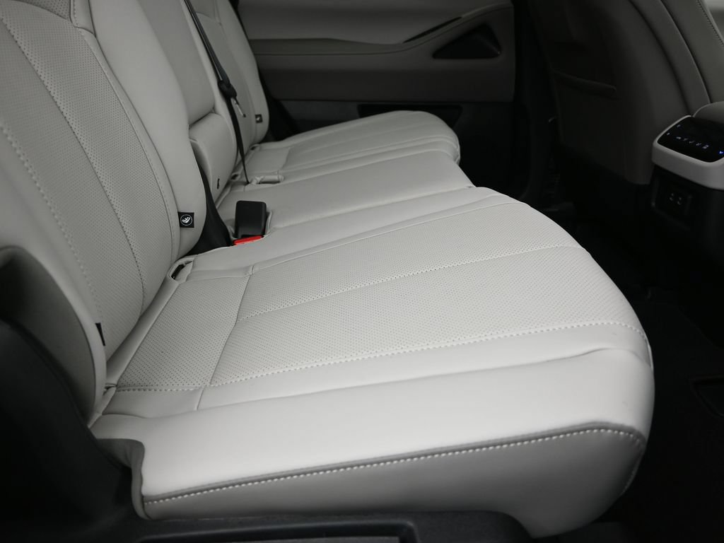 Used 2026 INFINITI QX60 Pure w/ Cargo Package FWD image 23