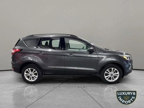 Used 2018 Ford Escape SE image 4