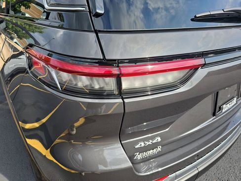 New 2025 Jeep Grand Cherokee Limited w/ Trailer Tow Package image 34