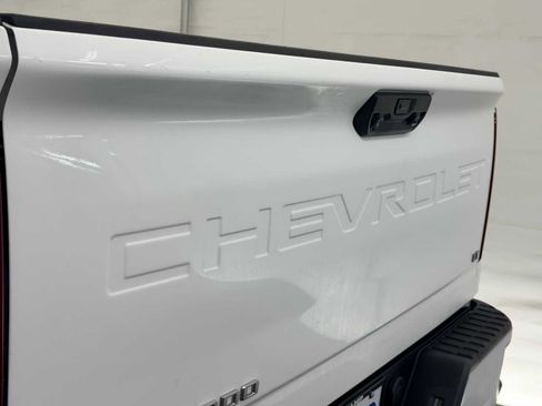 Used 2024 Chevrolet Silverado 3500 LT image 13