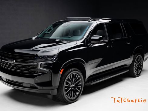 Used 2024 Chevrolet Suburban RST w/ Luxury Package image 1