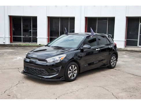 Certified 2023 Kia Rio S w/ Technology Package FWD image 3