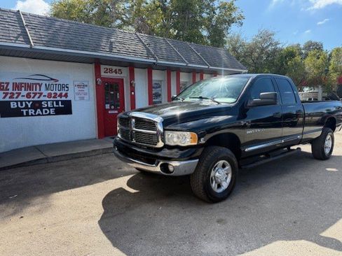 Used 2004 Dodge Ram 2500 Truck SLT w/ Trailer Tow Group image 2