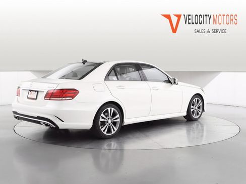 Used 2016 Mercedes-Benz E 350 4MATIC Sedan image 5