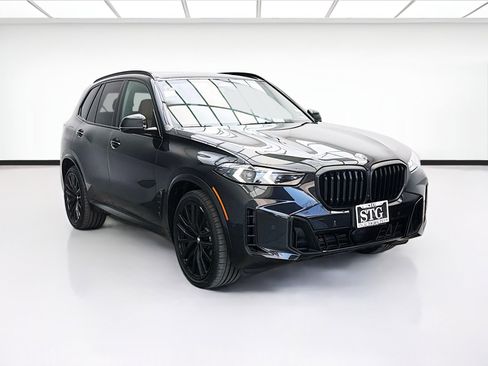 Used 2025 BMW X5 xDrive40i w/ M Sport Package AWD/4WD image 3