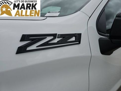 Used 2024 Chevrolet Silverado 1500 RST AWD/4WD image 31