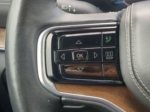 Certified 2023 Jeep Grand Wagoneer Series II AWD/4WD image 33