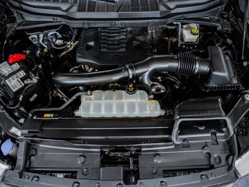 Certified 2023 Ford F150 Lariat w/ Equipment Group 502A High image 27